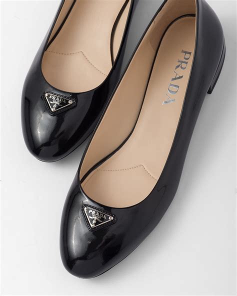 ballerina prada sf5326|Patent leather ballerinas .